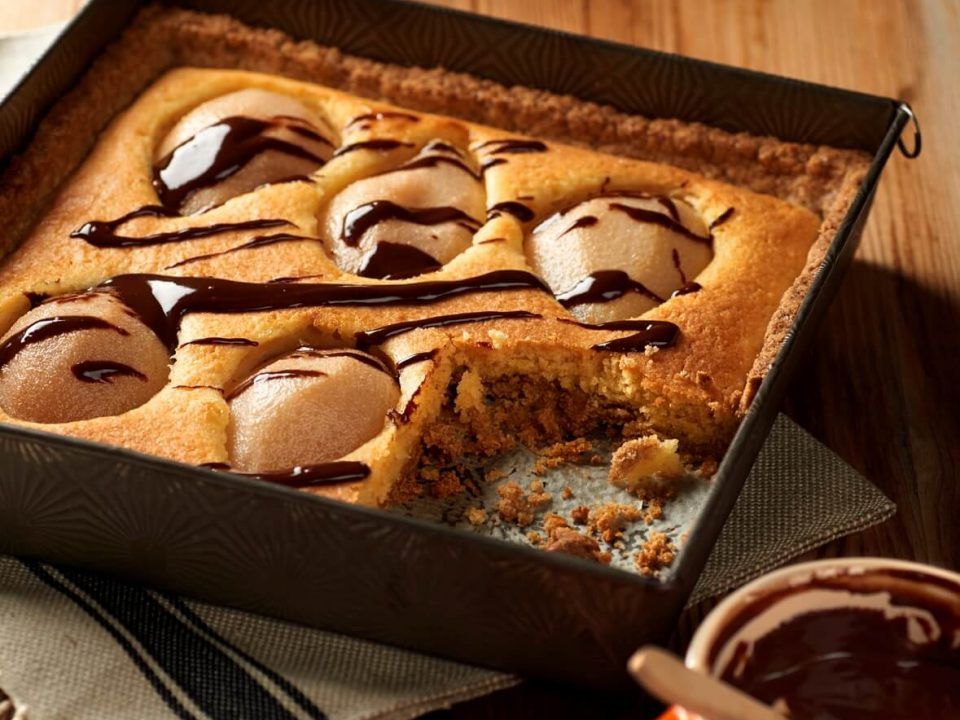 Tarta de pera y almendra