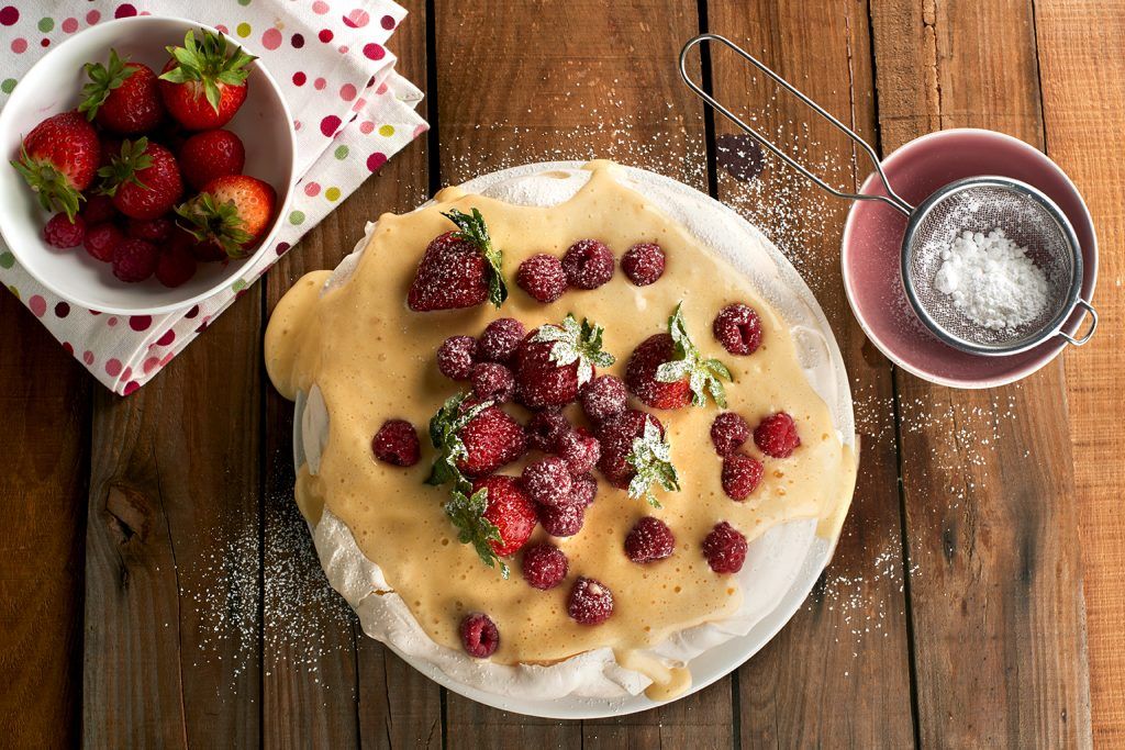Azucarera_Mini pavlova con mousse de cocolate blanco y fruta fresca_02